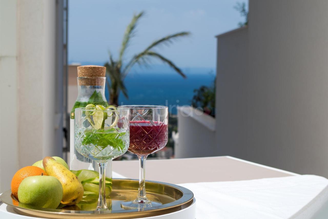 Villa Smaragd - Opal - Luxury Apt With Shared Pool And Private Hot Tub Makarska Exterior foto